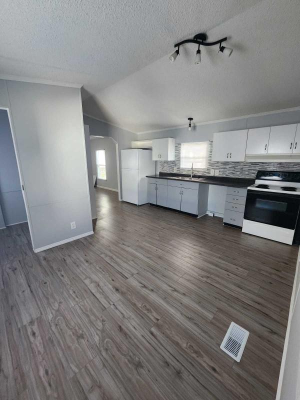 Photo 1 of 2 of home located at 49 Tee Kay Mobile Home Manor O'fallon, Mo 63368 O Fallon, MO 63368