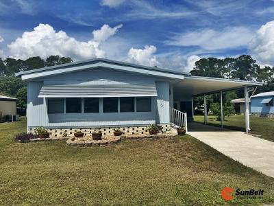Photo 2 of 27 of home located at 309 Gardenia Drive Fruitland Park, FL 34731