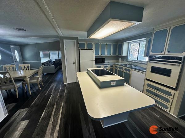 1985 Palm Mobile Home