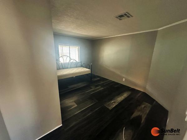 1985 Palm Mobile Home