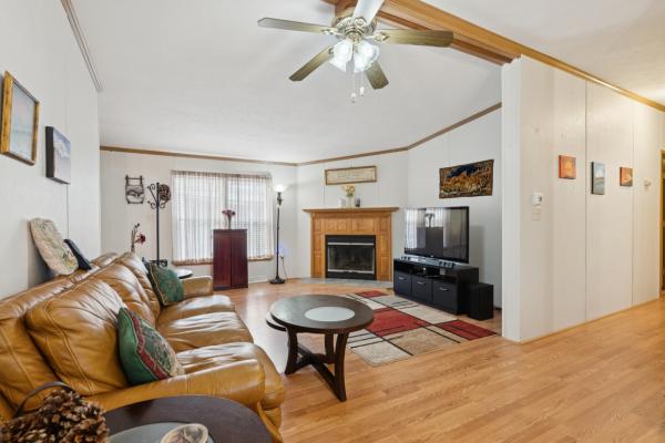 2004 BonnaVilla Tamarack Manufactured Home