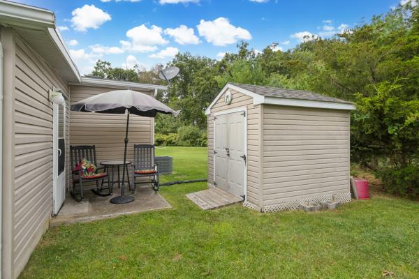 2004 BonnaVilla Tamarack Manufactured Home