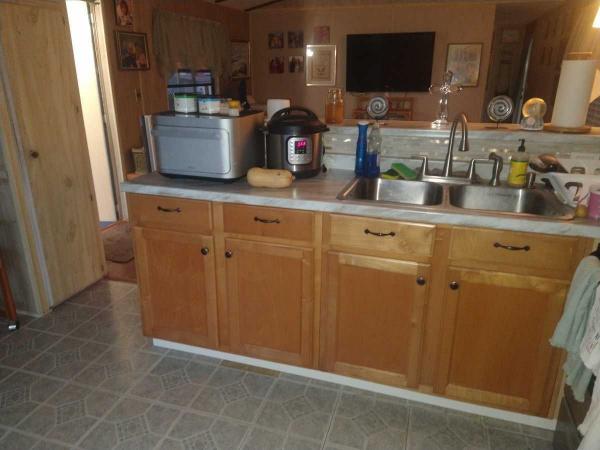 1983 2BD/1BA Mobile Home