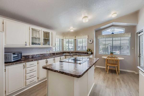 1992 Cavco Manufactured Home