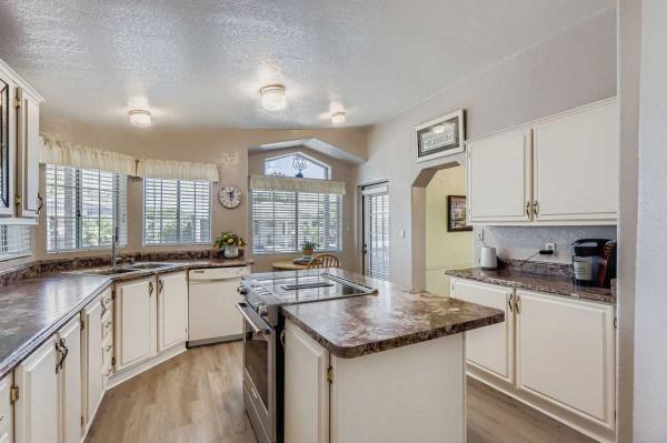 1992 Cavco Manufactured Home