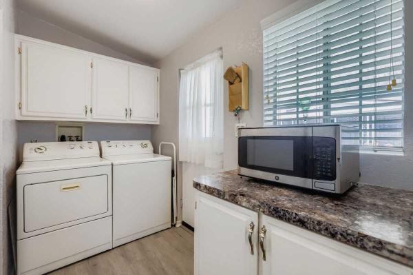 1992 Cavco Manufactured Home
