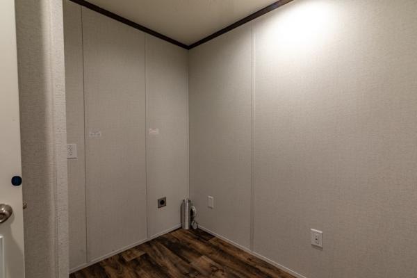 2025 Colony Beacon Manufactured Home