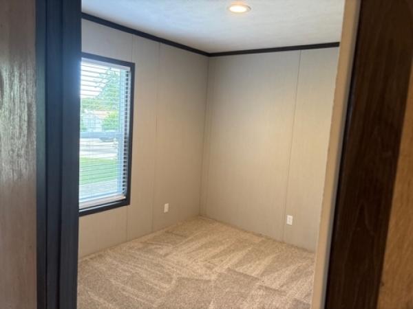 2022 MIYO BALANCE 35MYO18763AH22 Manufactured Home