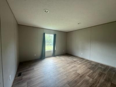 Photo 5 of 11 of home located at 166 Helena Rd Braxton, MS 39044