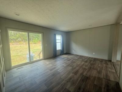 Photo 3 of 12 of home located at 166 Helena Rd Braxton, MS 39044