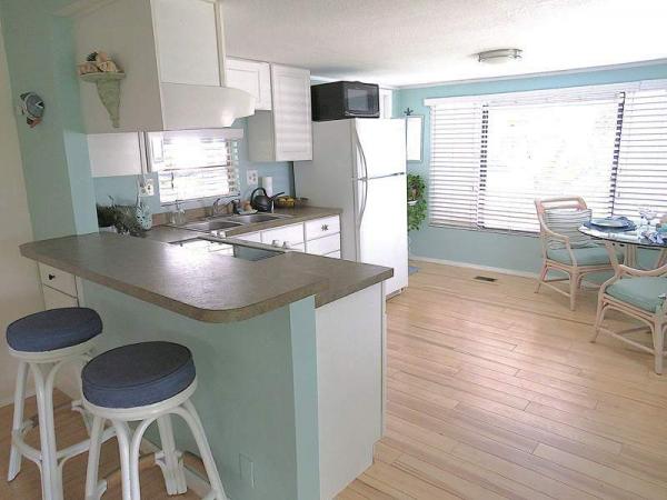 1972 Broadmore Manufactured Home