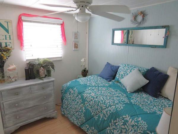 1972 Broadmore Manufactured Home