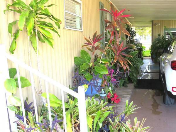 1972 Broadmore Manufactured Home