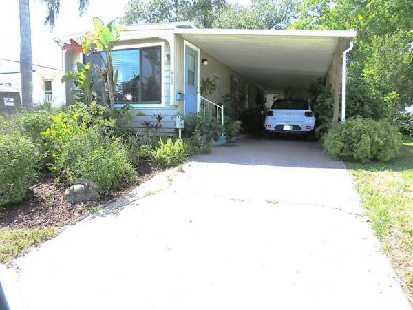 1972 Broadmore Manufactured Home