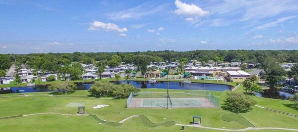 1972 Broadmore Manufactured Home