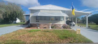 Photo 3 of 15 of home located at 8249 Hatteras Road Orlando, FL 32822