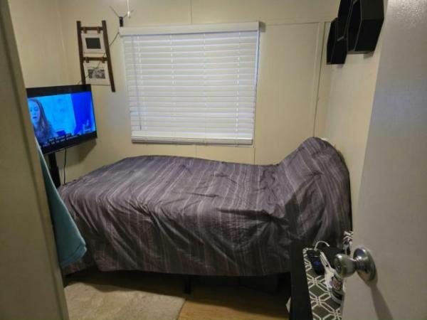 1970 SKYL Manufactured Home