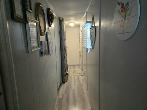 1970 SKYL Manufactured Home