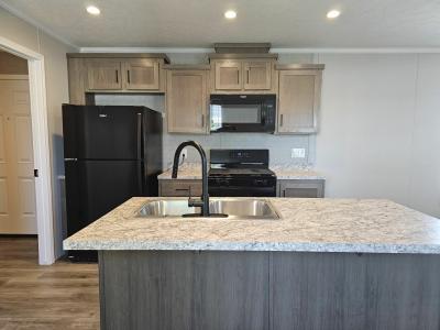 Mobile Home at 1971 Engineer Drive Lot Ed1971 Saginaw, MI 48604