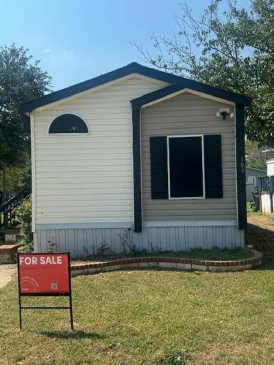 Mobile Home at 272 W Lawson Rd, Lot #103 Lot 2103 Dallas, TX 75253