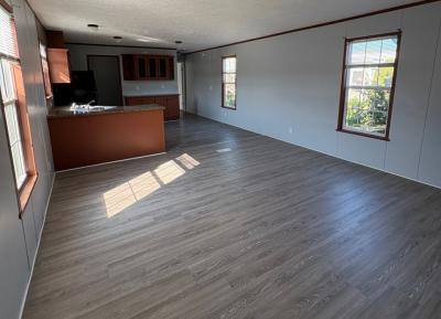 Photo 2 of 8 of home located at 1093 Scarlet Oak East Jackson, MI 49201