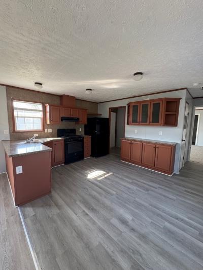 Photo 3 of 8 of home located at 1093 Scarlet Oak East Jackson, MI 49201