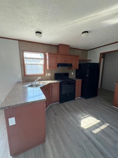 Photo 4 of 8 of home located at 1093 Scarlet Oak East Jackson, MI 49201