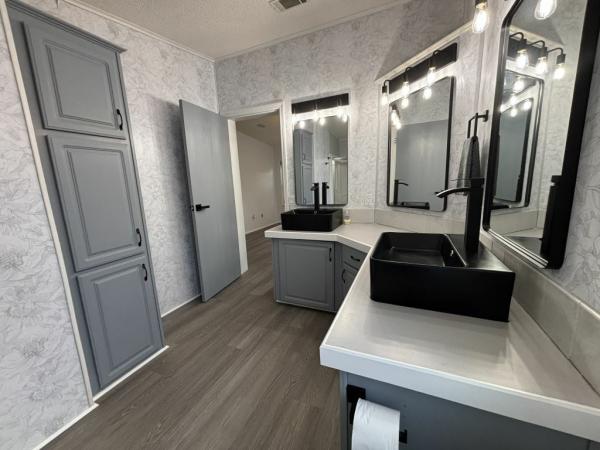 1998 Jacobsen Mobile Home