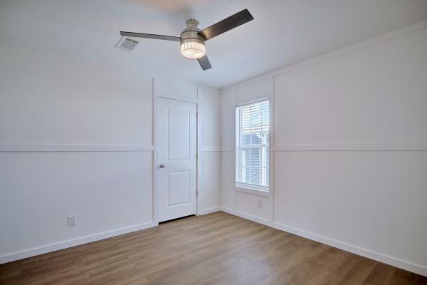 2025 Champion 141 CH-2456H32G03  Home