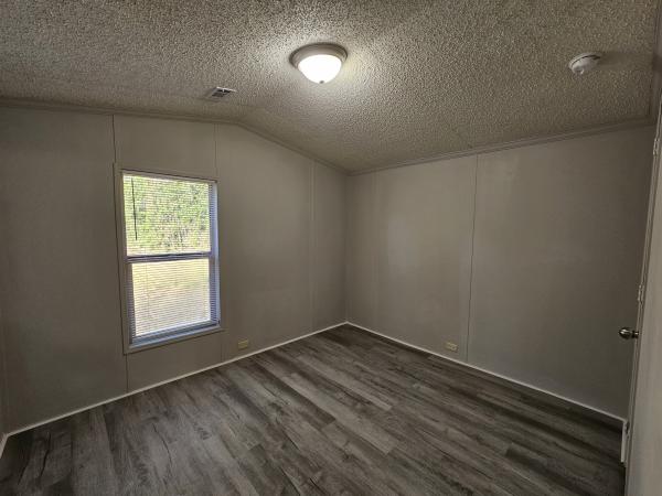 2000 S125411S01  Home