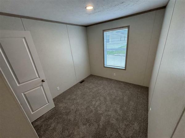 2025 Clayton 7616-4200 Adrenaline  Home