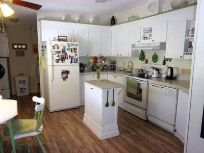 Photo 3 of 8 of home located at 2692 NE Hwy 70, #40 Arcadia, FL 34266