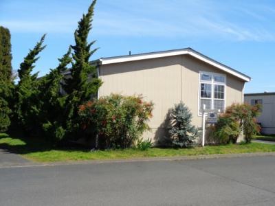 Photo 2 of 16 of home located at 1503 N. Hayden Island Dr. #129 Portland, OR 97217