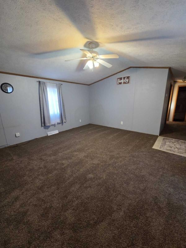 2000 Skyline Manufactured Home