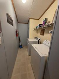 2000 Skyline Manufactured Home