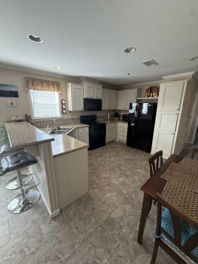 Photo 4 of 15 of home located at 701 Aqui Esta Dr #188 Punta Gorda, FL 33950