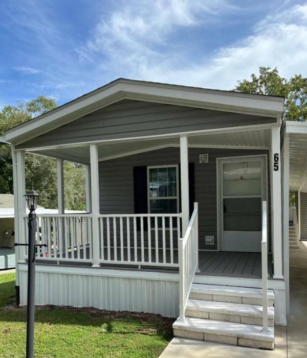 Photo 1 of 2 of home located at 5700 S Oakridge Dr Lot 65 Homosassa, FL 34448