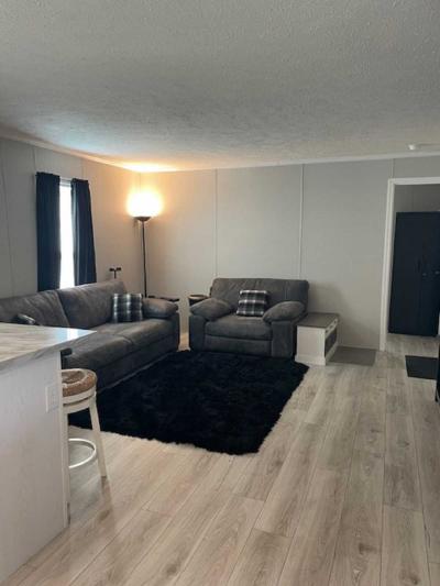 Photo 3 of 14 of home located at 27542 Versaillas #528 Romulus, MI 48174
