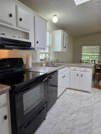 1993 Schult Manufactured Home