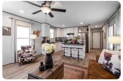 Photo 4 of 7 of home located at 2900 S Interstate Highway 215 Waxahachie, TX 75165