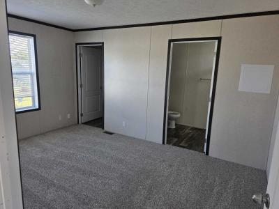 Photo 3 of 5 of home located at 3202 S 12th St Unit 25 Marshalltown, IA 50158