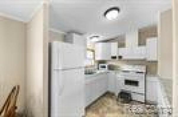 1998 Glenmoor Mobile Home
