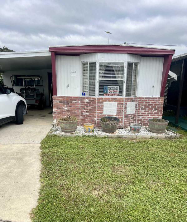 Photo 1 of 2 of home located at 297 1/2 S Lake Ave Frostproof, FL 33843