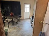 2000 Hollypark Manufactured Home