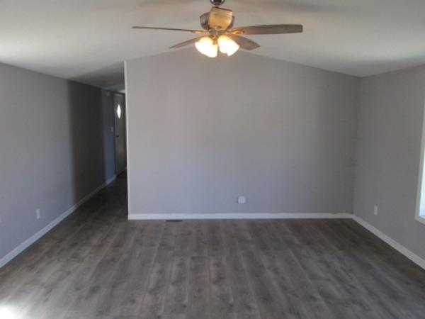 1994 SUPREME VALUE Manufactured Home