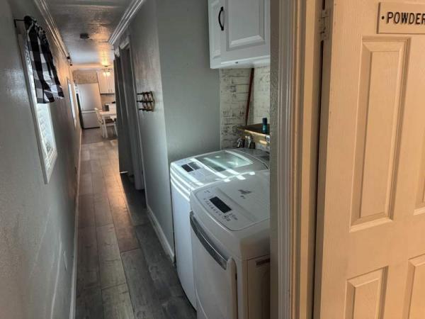 1980 Schult Manufactured Home