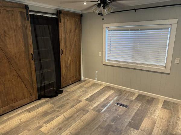 1980 Schult Manufactured Home