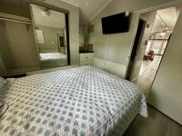 1990 Mobile Home