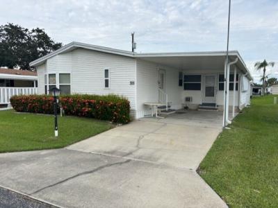 Photo 1 of 15 of home located at 328 Swan Drive Sebring, FL 33876
