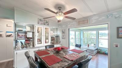 Photo 5 of 18 of home located at 136 Evergreen Ln Lady Lake, FL 32159